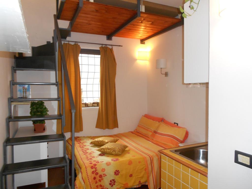 Max Studios Floransa Oda fotoğraf