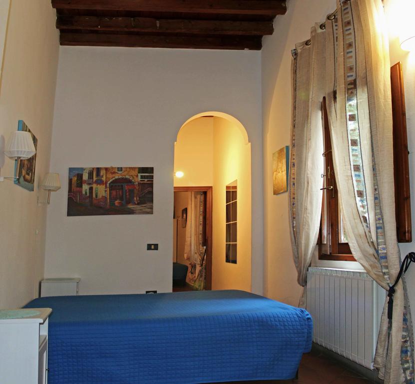 Max Studios Floransa Oda fotoğraf