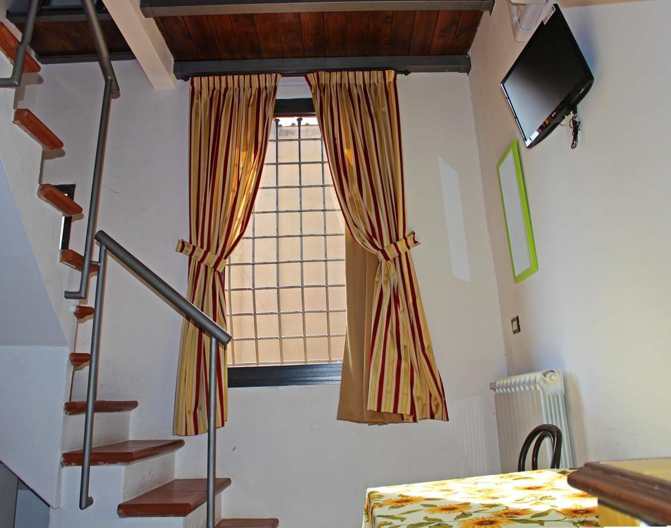 Max Studios Floransa Oda fotoğraf